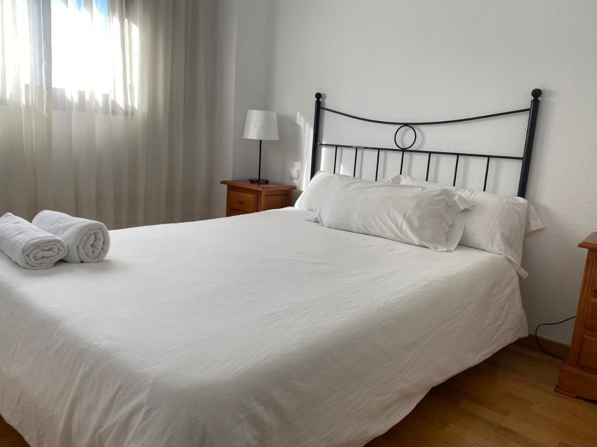 Apartment Madrid Barajas Esterno foto