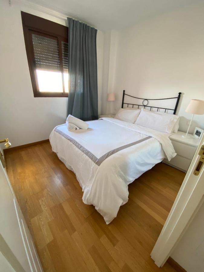 Apartment Madrid Barajas Esterno foto